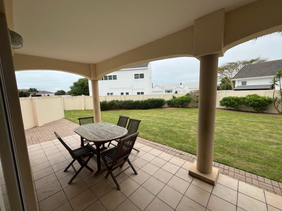 To Let 3 Bedroom Property for Rent in Country Club Western Cape
